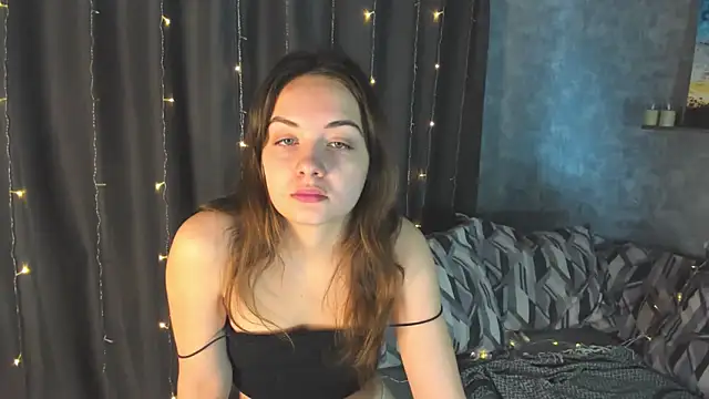 KristinaLoison online show from February 12, 6:40 am