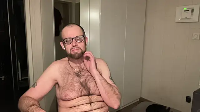 FABIOGLASSES online show from November 17, 10:26 pm