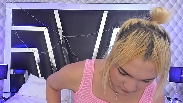 Snapshot of katya_kozlov chatting on November 14, 11:46 pm katya kozlov online show from November 14, 11:46 pm