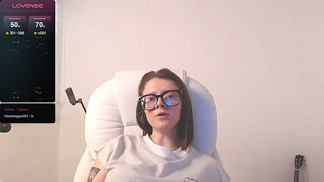 Snapshot of Arya_starrk chatting on December 2, 5:37 pm Arya starrk online show from December 2, 5:37 pm