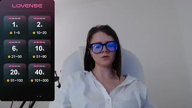 Snapshot of Arya_starrk chatting on December 9, 2:06 pm Arya starrk online show from December 9, 2:06 pm