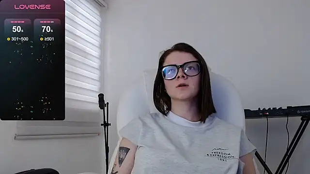 Snapshot of Arya_starrk chatting on December 24, 5:23 pm Arya starrk online show from December 24, 5:23 pm