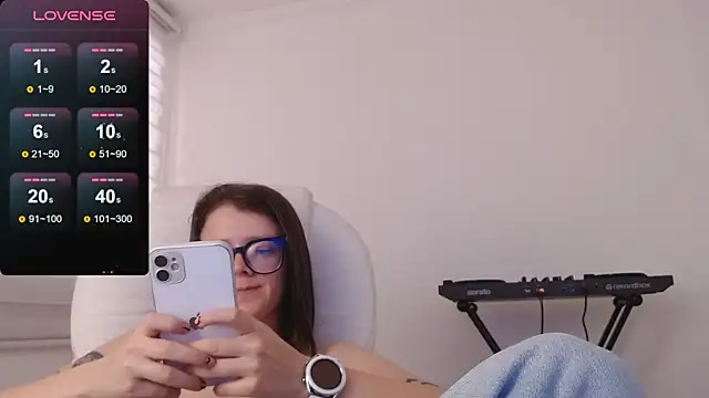 Snapshot of Arya_starrk chatting on January 5, 6:13 pm Arya starrk online show from January 5, 6:13 pm