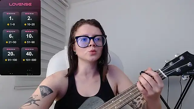 Snapshot of Arya_starrk chatting on January 8, 1:11 am Arya starrk online show from January 8, 1:11 am