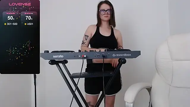 Snapshot of Arya_starrk chatting on January 10, 10:57 pm Arya starrk online show from January 10, 10:57 pm