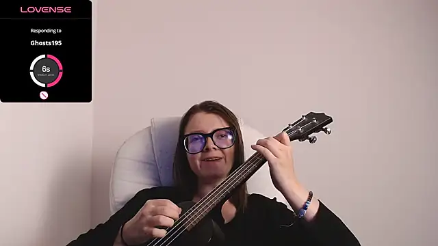 Snapshot of Arya_starrk chatting on February 4, 4:39 pm Arya starrk online show from February 4, 4:39 pm