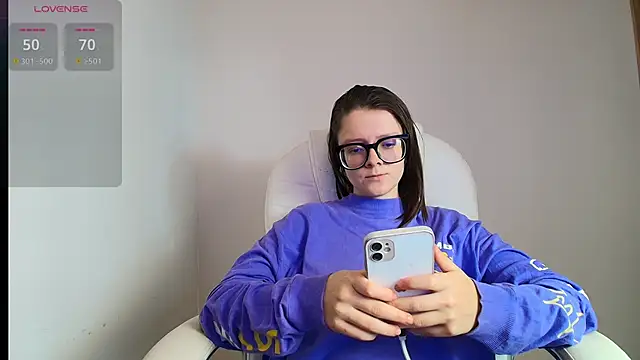 Snapshot of Arya_starrk chatting on March 11, 3:34 pm Arya starrk online show from March 11, 3:34 pm