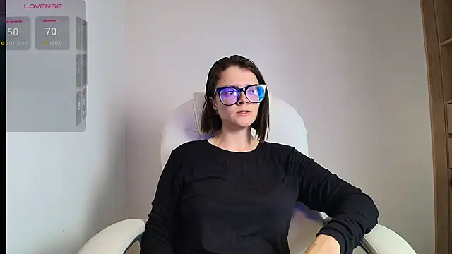 Snapshot of Arya_starrk chatting on March 19, 1:18 pm Arya starrk online show from March 19, 1:18 pm