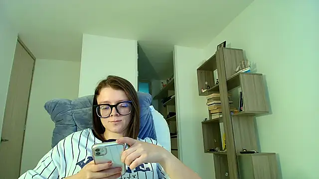 Snapshot of Arya_starrk chatting on September 11, 3:12 pm Arya starrk online show from September 11, 3:12 pm