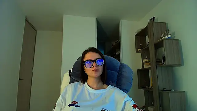 Snapshot of Arya_starrk chatting on November 30, 3:49 pm Arya starrk online show from November 30, 3:49 pm