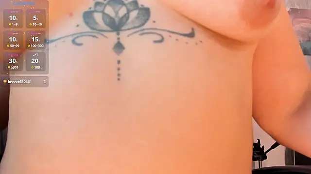 Snapshot of MelanieHudson_ chatting on March 5, 4:56 am MelanieHudson online show from March 5, 4:56 am