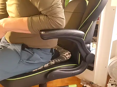 feathersify online show from September 29, 8:30 am