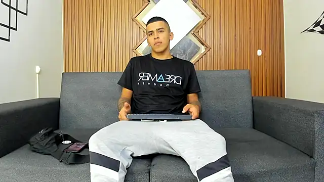 yeckodream online show from March 10, 3:45 am