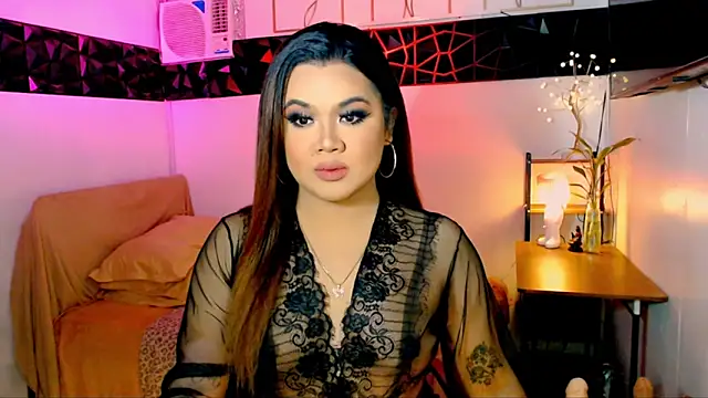 asiankatyhuge online show from November 12, 3:18 am