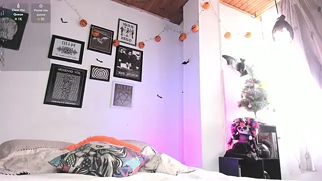 gothic do11 online show from December 21, 2:26 pm