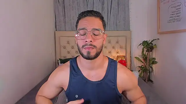 Josseph1  online show from January 18, 12:02 am