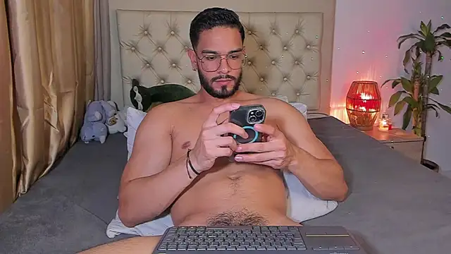 Josseph1  online show from February 6, 3:37 am