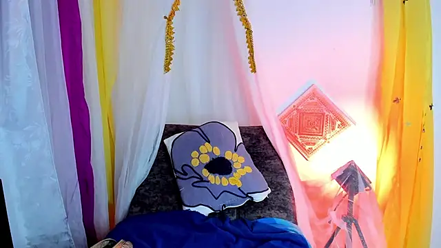 Snapshot of sophiaamethystt chatting on November 13, 4:39 pm sophiaamethystt online show from November 13, 4:39 pm