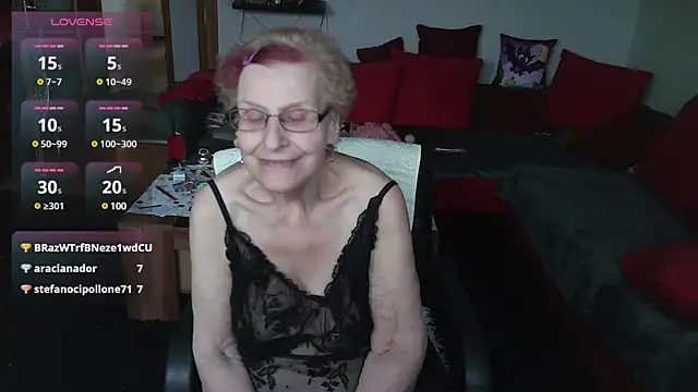 HeisseomaOriginal online show from January 17, 2:28 pm