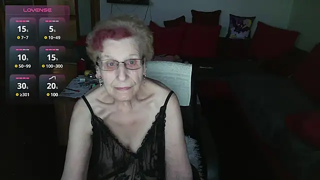 HeisseomaOriginal online show from January 24, 8:13 am