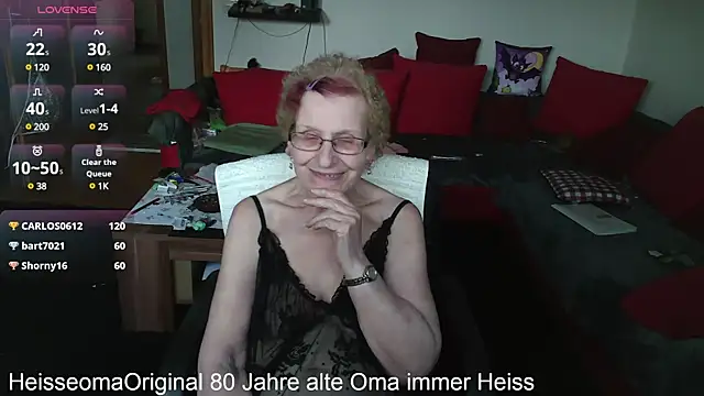 HeisseomaOriginal online show from March 12, 2:23 pm