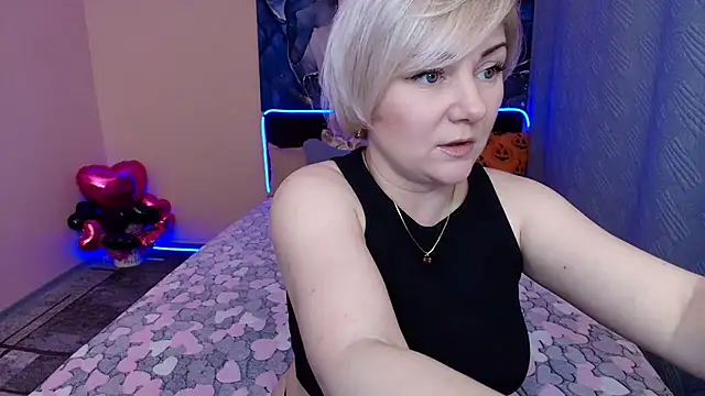 BlondPearl online show from October 27, 9:41 pm