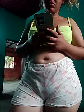 Snapshot of ValeriaSantos- chatting on December 21, 11:11 am ValeriaSantos- online show from December 21, 11:11 am