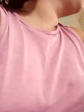 Snapshot of ValeriaSantos- chatting on February 5, 6:26 pm ValeriaSantos- online show from February 5, 6:26 pm