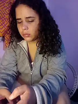 Snapshot of ValeriaSantos- chatting on February 9, 9:47 am ValeriaSantos- online show from February 9, 9:47 am