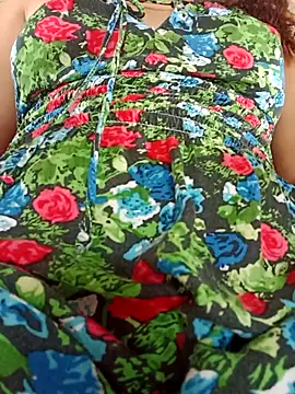 Snapshot of ValeriaSantos- chatting on September 18, 12:29 pm ValeriaSantos- online show from September 18, 12:29 pm