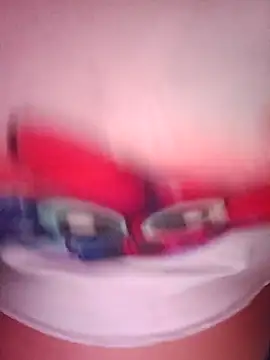 Snapshot of ValeriaSantos- chatting on October 10, 12:15 pm ValeriaSantos- online show from October 10, 12:15 pm