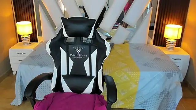 Linda4Petite online show from September 16, 6:31 pm