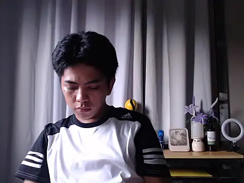 ilovejimmy online show from December 1, 8:52 am