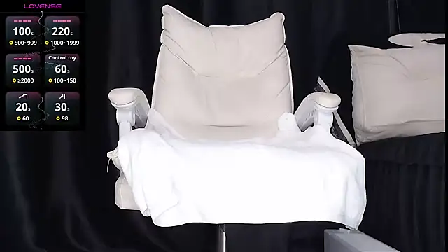 qianqian  online show from November 25, 9:53 am