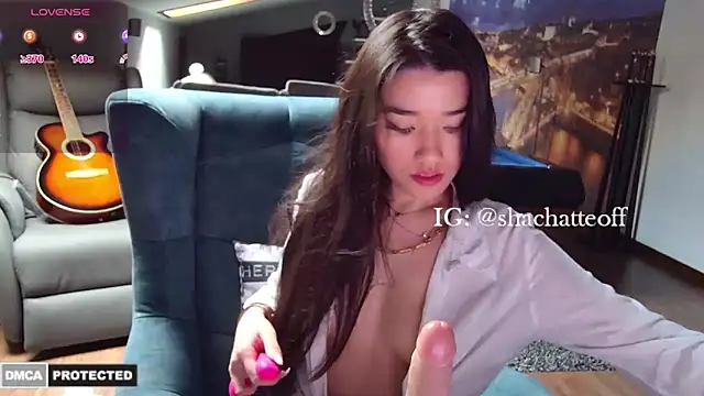 Snapshot of shachatteof chatting on March 11, 9:56 am shachatteof online show from March 11, 9:56 am