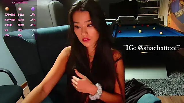 Snapshot of shachatteof chatting on October 1, 8:42 am shachatteof online show from October 1, 8:42 am