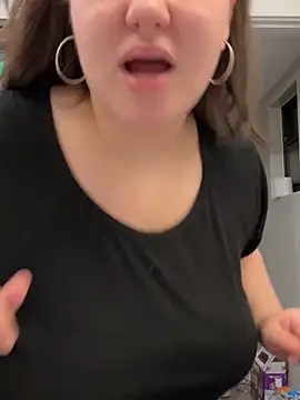 RosieDixx online show from December 10, 6:44 am