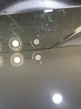 RosieDixx online show from December 11, 9:30 am