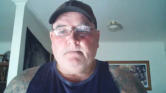 Snapshot of HOTANAL chatting on January 29, 7:04 am HOTANAL online show from January 29, 7:04 am