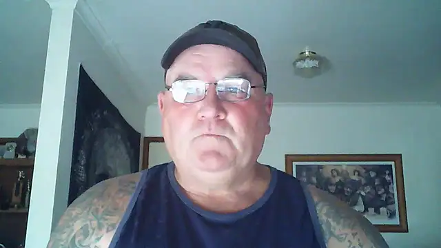 Snapshot of HOTANAL chatting on February 10, 4:52 am HOTANAL online show from February 10, 4:52 am