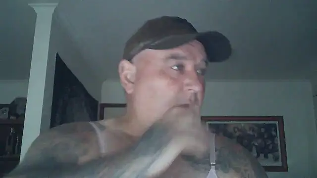 Snapshot of HOTANAL chatting on February 19, 11:57 pm HOTANAL online show from February 19, 11:57 pm