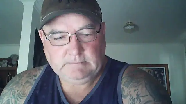 Snapshot of HOTANAL chatting on February 20, 3:34 am HOTANAL online show from February 20, 3:34 am