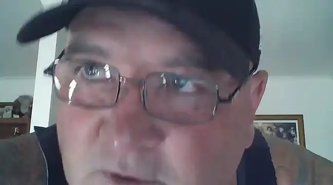 Snapshot of HOTANAL chatting on March 2, 6:05 am HOTANAL online show from March 2, 6:05 am