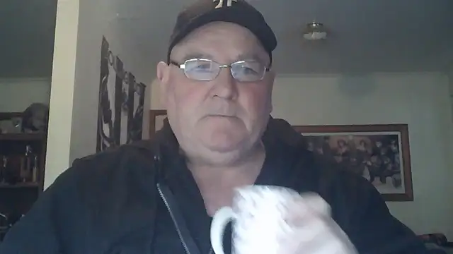 Snapshot of HOTANAL chatting on September 18, 10:12 pm HOTANAL online show from September 18, 10:12 pm