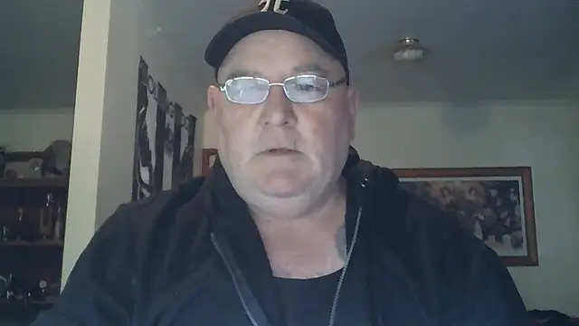 Snapshot of HOTANAL chatting on September 20, 11:39 pm HOTANAL online show from September 20, 11:39 pm