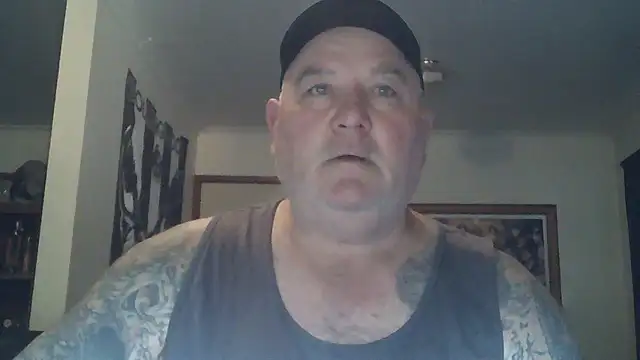 Snapshot of HOTANAL chatting on October 4, 10:30 pm HOTANAL online show from October 4, 10:30 pm