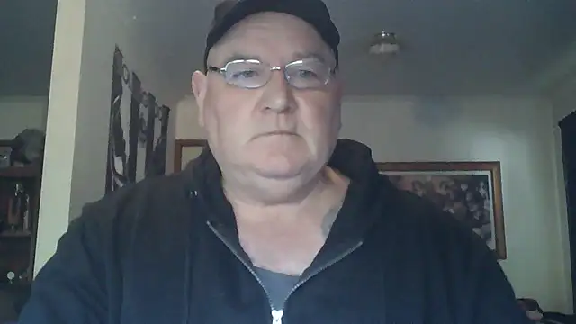 Snapshot of HOTANAL chatting on October 5, 10:29 pm HOTANAL online show from October 5, 10:29 pm