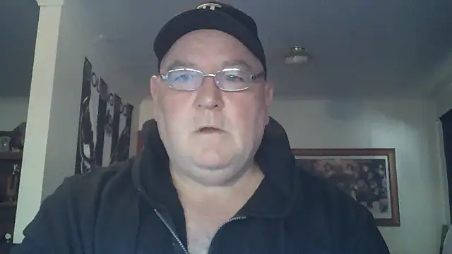 Snapshot of HOTANAL chatting on October 14, 10:32 pm HOTANAL online show from October 14, 10:32 pm