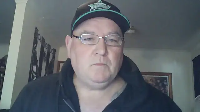 Snapshot of HOTANAL chatting on October 18, 10:21 pm HOTANAL online show from October 18, 10:21 pm