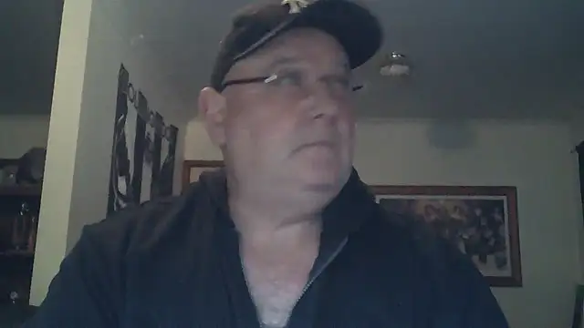 Snapshot of HOTANAL chatting on October 19, 10:10 pm HOTANAL online show from October 19, 10:10 pm